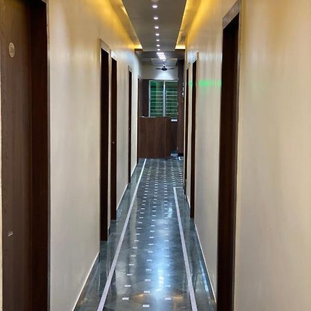 Shivam Hotels Καλκούτα Εξωτερικό φωτογραφία