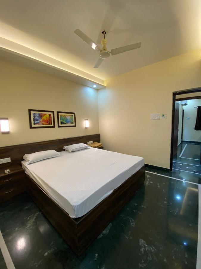Shivam Hotels Καλκούτα Εξωτερικό φωτογραφία