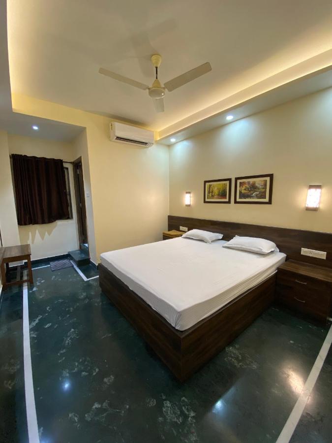 Shivam Hotels Καλκούτα Εξωτερικό φωτογραφία